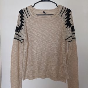 ❤️‍🔥3 for $15 Windsor lightweight tribal print sleeve Sweater